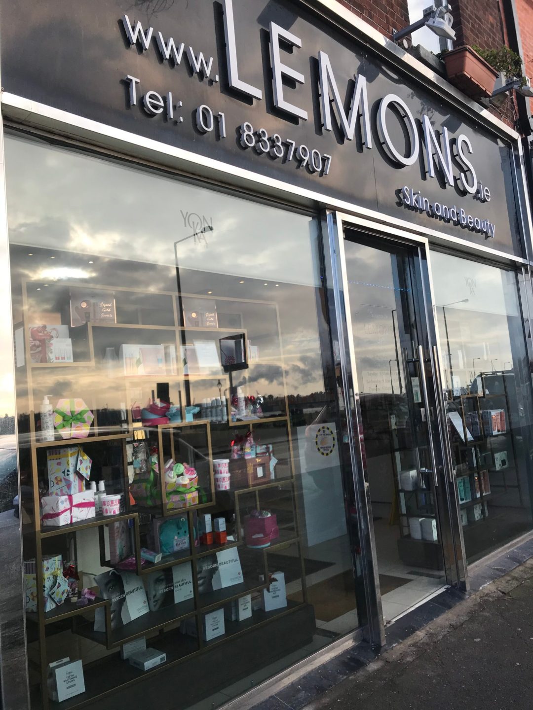 Lemons Beauty Salon exterior